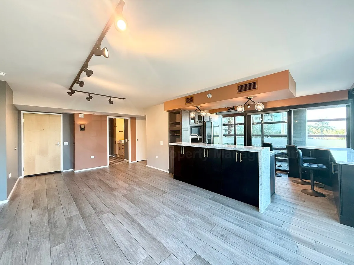 2 bed, 2.0 bath, 1166 sqft, $2,549 — Photo 4