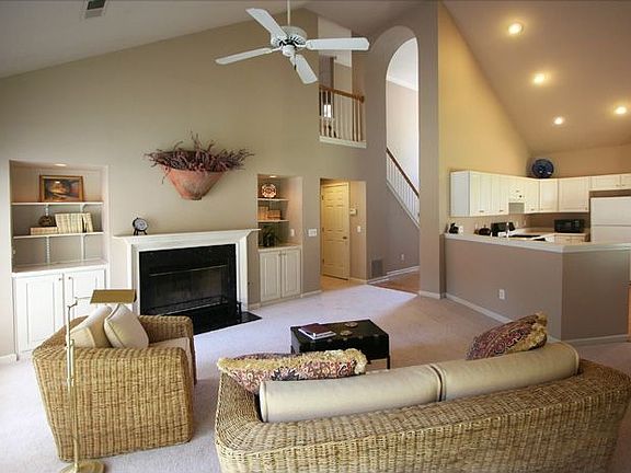 5th image of 4710 Fairbrook Way NE