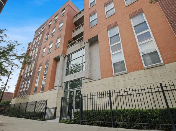 3550 W Montrose Ave Unit 106, Chicago, IL 60618
