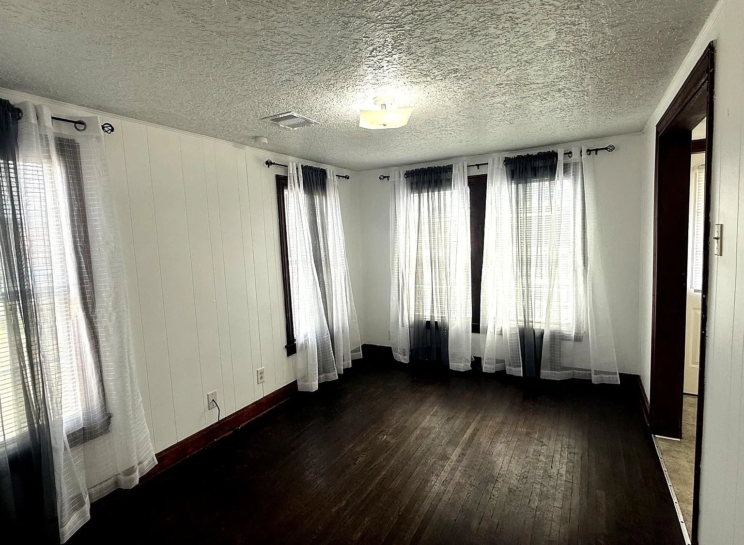 1 bed, 1.0 bath, 600 sqft, $950 — Photo 4