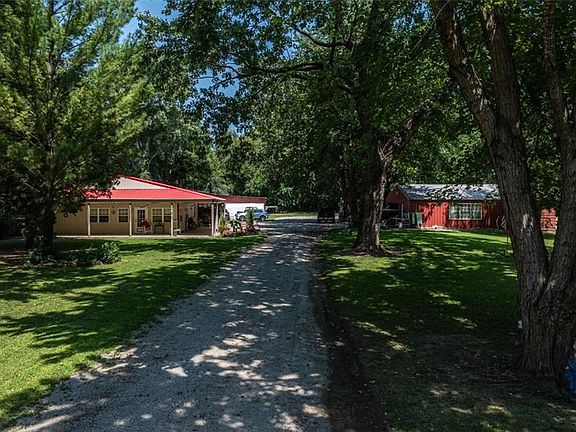 5th image of 1215 Parker Rd