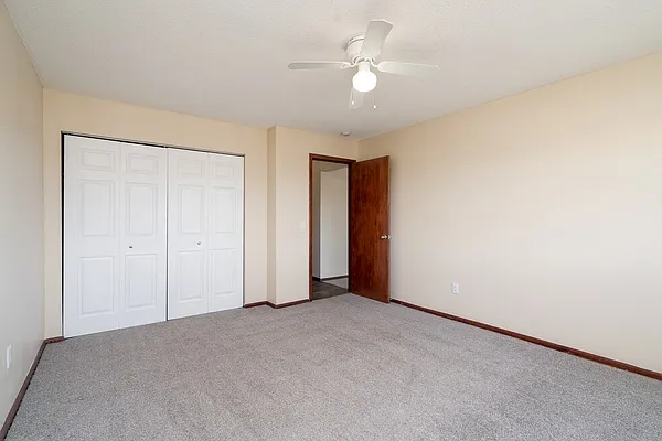 Boulder Court Apartments — Photo 15
