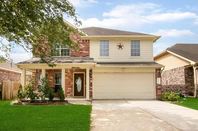 10602 Pine Meadows Blvd — Photo 1