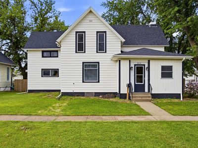 304 E Main St, Marengo, IA, 52301