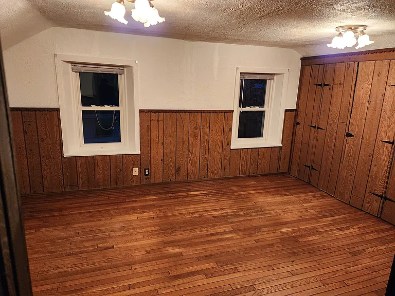 307 W Wisconsin Ave — Photo 2