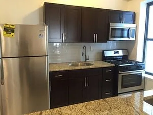 Rented by Lang Realty LLC | media 17