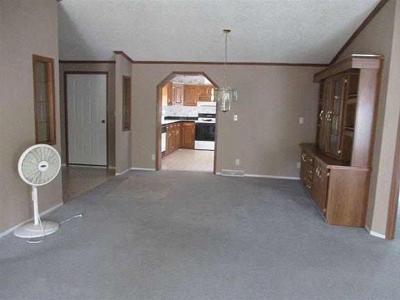 5th image of 3309 Grand Ave