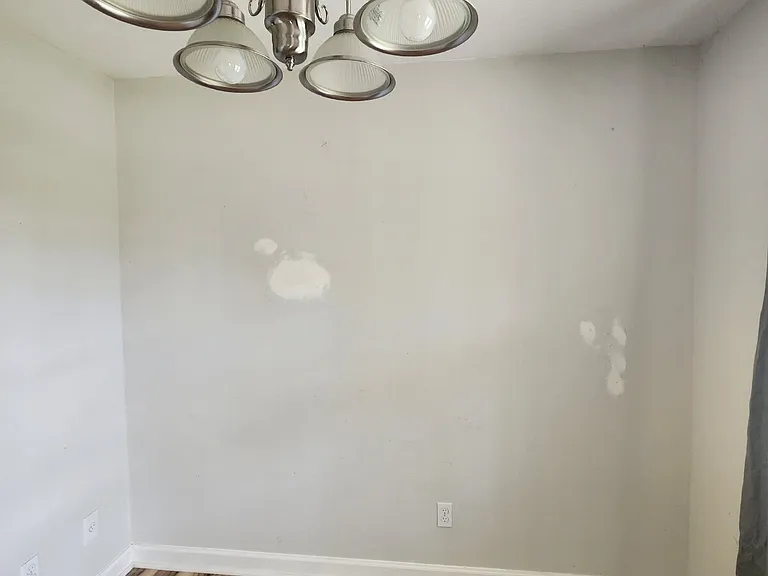1512 Atwick Dr — Photo 8