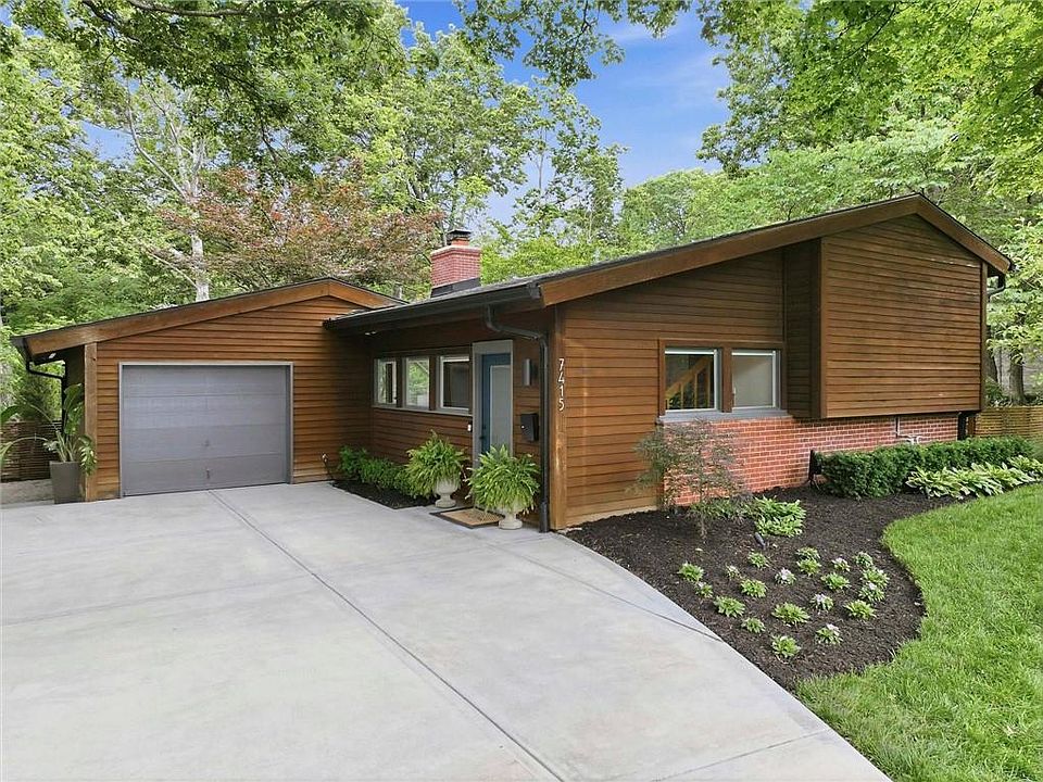 1st image of 7415 Rosewood Cir