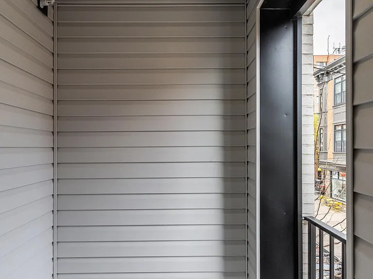 608 S American St #7 — Photo 16