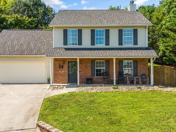 11407 Hunters Run Ln, Knoxville, TN 37932