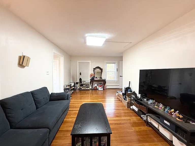 58 Lake St — Photo 3