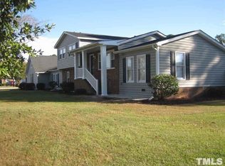 1024 Fairground Rd, Dunn, NC 28334