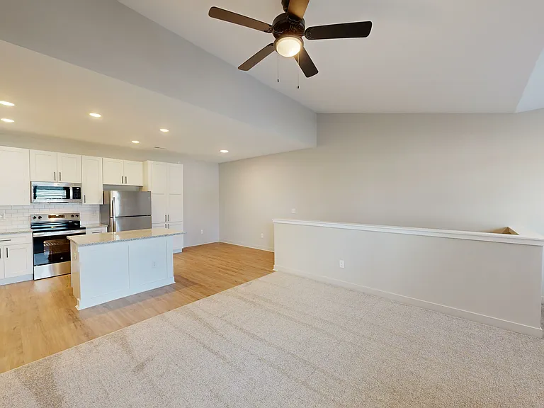 Remington Lake Apartments — Photo 51