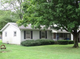 220 Elm Dr, Covington, IN