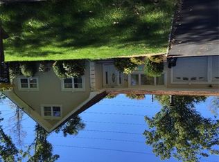 24 Highpoint Dr, Edison, NJ 08820