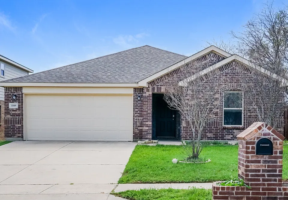5509 Northfield Dr