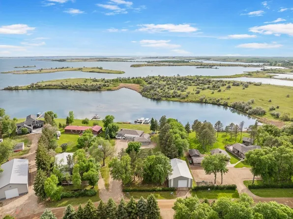 1657 30th Ave NW, Coleharbor, ND 58531