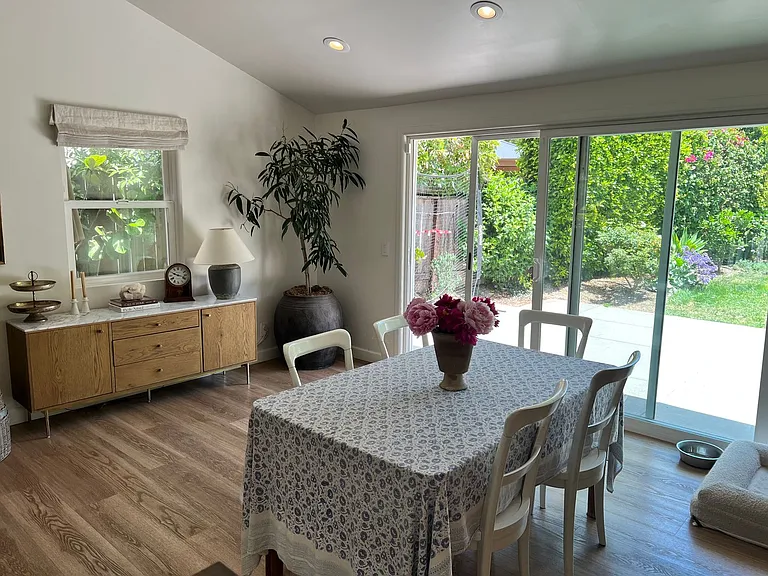 7980 Rio Vista Dr — Photo 6