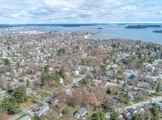 28 Woodland Rd, Cape Elizabeth, ME 04107