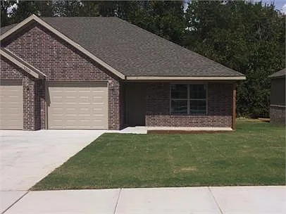 2904 Amberwood Ave #2 Photo 1