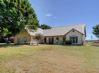 222 Stanley Ln, Poolville, TX 76487