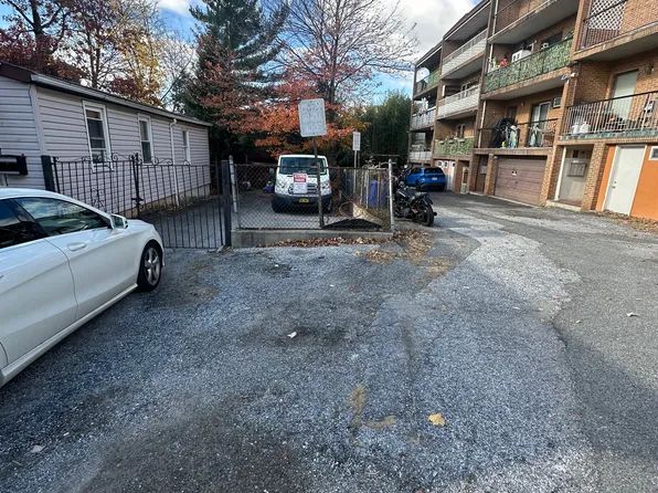 66-35 Jay Avenue image 22 of 22