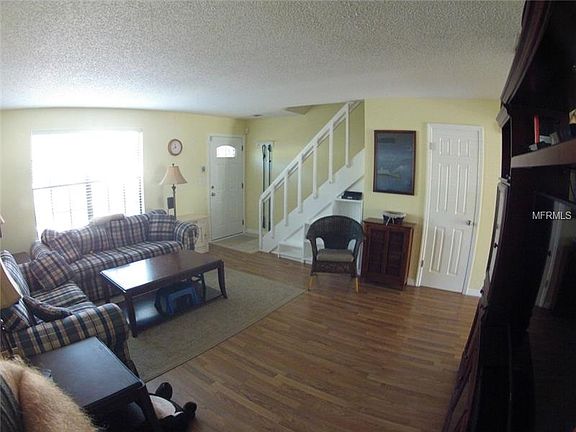 4th image of 16043 Dawnview Dr