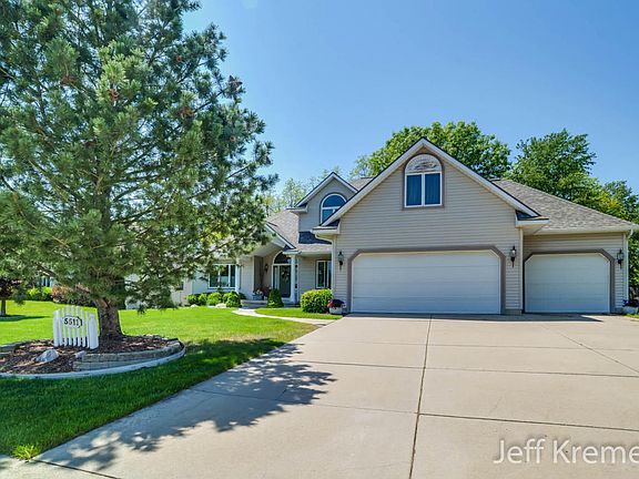 2nd image of 5511 Fieldstone Dr SW