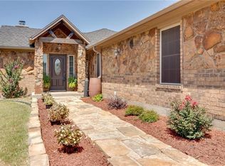 107 Rivendell Ln, Weatherford, TX 76088