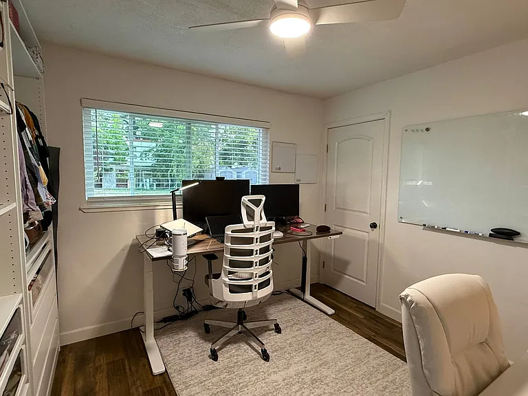 41 Katie Ct — Photo 21