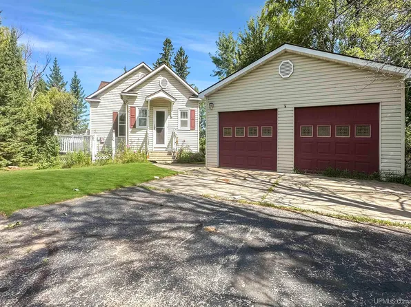 4484 D.15 Rd, Bark River, MI 49807