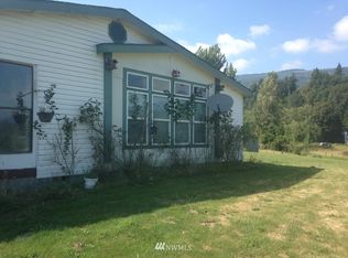 8235 Maple Ave, Lyman, WA 98263