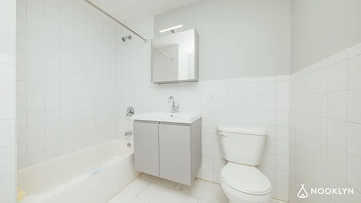 Rented by Nooklyn NYC LLC | media 54