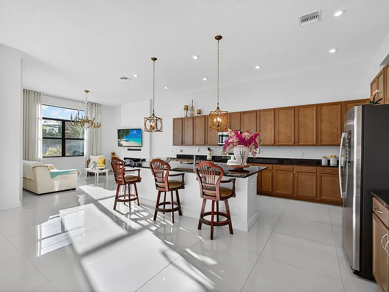 11460 SW Pietra Way — Photo 14