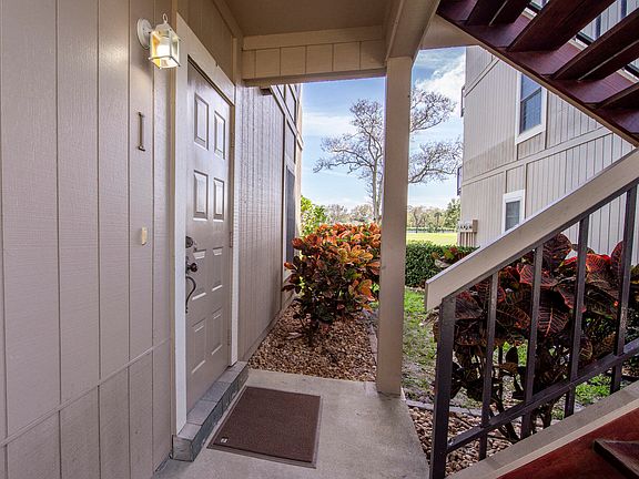4th image of 18429 SE Wood Haven Lane #I