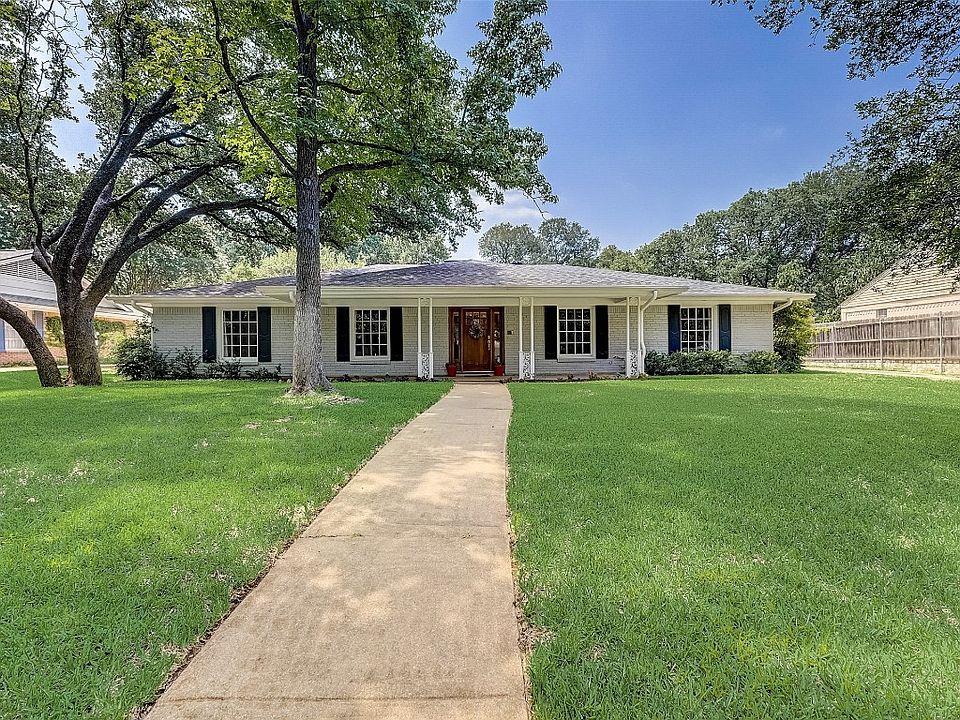1st image of 4054 Shady Valley Dr