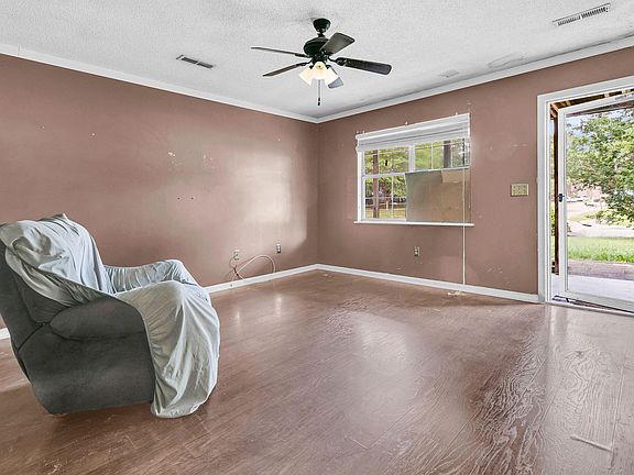 4th image of 246 Winding Trail Ln