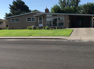 21 W Cedar Dr, Hermiston, OR 97838