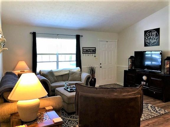 3rd image of 6518 Bay Circle Dr