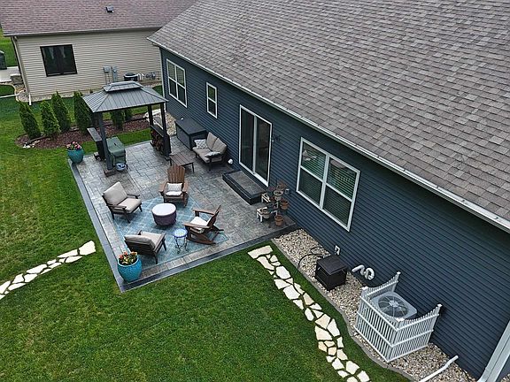 4th image of 3920 Tanglewood Pl