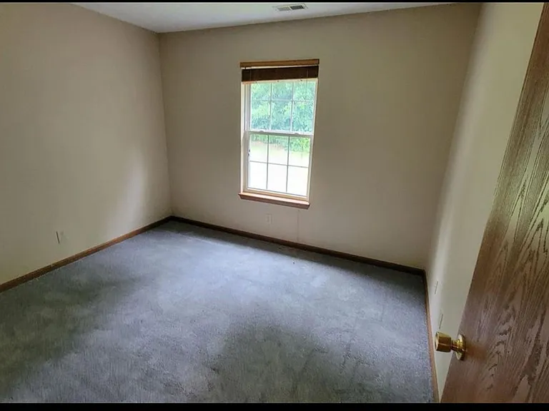 3140 Stratus Dr — Photo 6