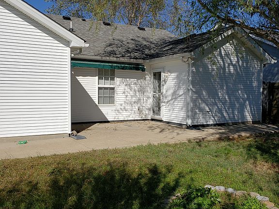 2nd image of 2753 Oxford Hall Ave