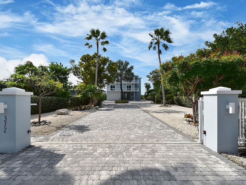1st image of 372 S Coconut Palm Blvd