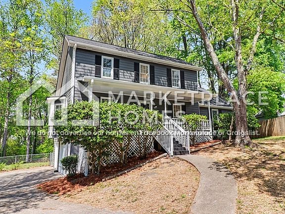 4th image of 2699 Foxglove Dr SW