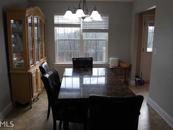 5th image of 2736 Sawyer Mill Dr