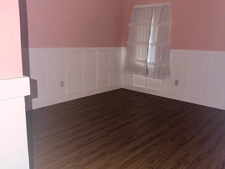 210 Edison Ave — Photo 7