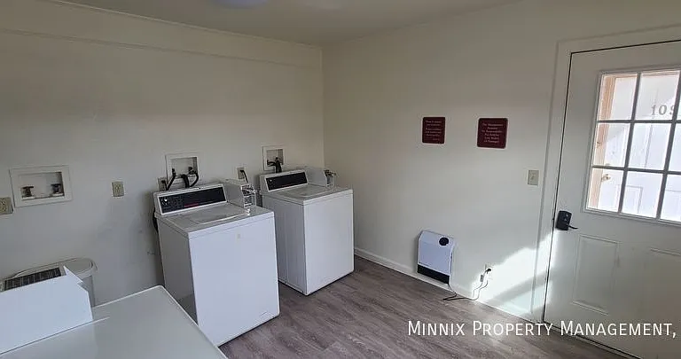 711 S Austin Ave #105 — Photo 16