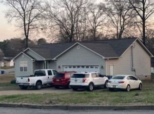 460 Rosemary Ln, Oxford, AL 36203