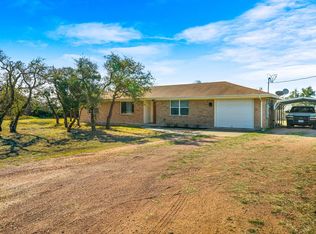 92 Dian Dr, Harper, TX 78631